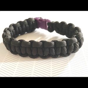 Black Paracord Unisex Braided Bracelet (NWOT)